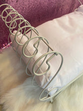 Load image into Gallery viewer, Elegant White Swirl Cat/Small Dog Bed